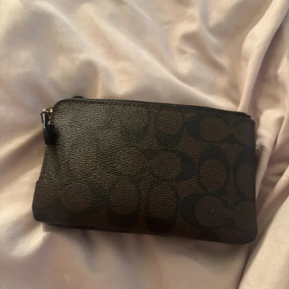 Coach Wristlet - Picture 2 of 4